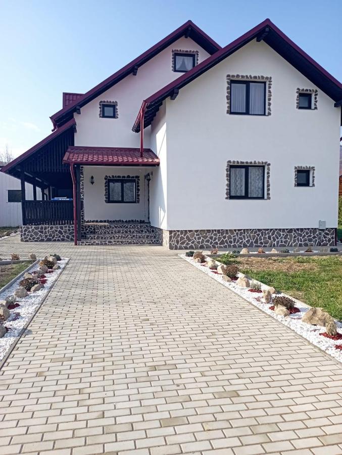 Casa Din Podirei Villa Capu Cimpului Exterior photo